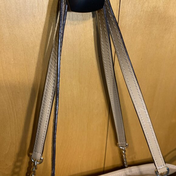 Michael Kors Tan buttery soft patent leather handbag - Picture 11 of 11